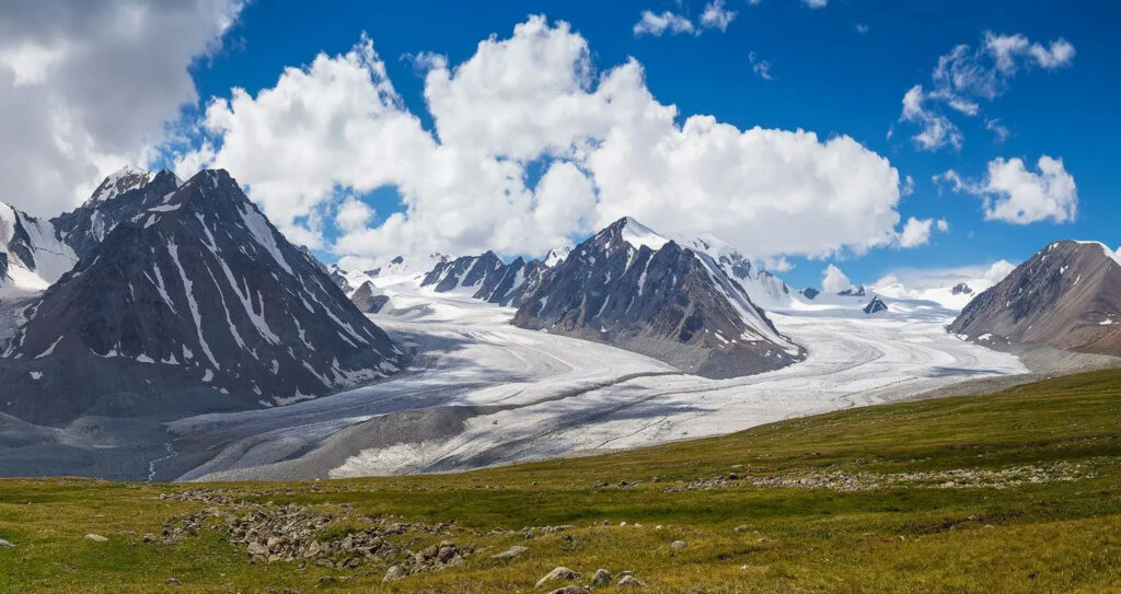 The Land of Eagle Hunters & Altai Mountains